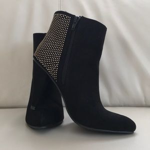 NEW Beautiful black booties with embellishment
